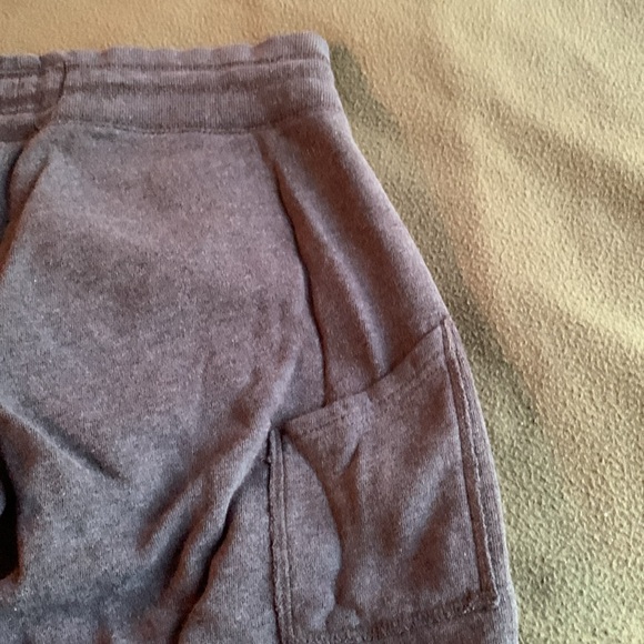 Calvin Klein dark heather gray cropped sweatpants. Most likely size medium - Picture 5 of 7